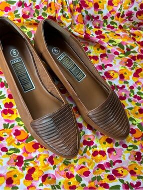 Vintage The Leather Collection Brown Ribbed Pointed Toe Flats
